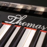 Thomas 中古アップライトピアノ 125 (2016) ¥297,000